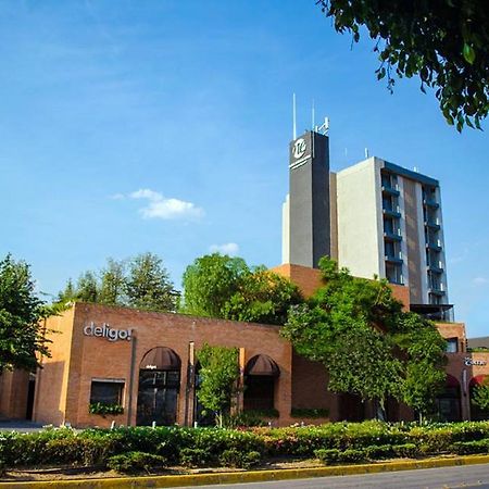 Nehotel Nueva Estancia เลออน ภายนอก รูปภาพ
